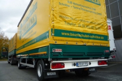 2 Achs Drehschemel Anhänger mit Schiebespann-Planenaufbau und einem Heck-Rollo (2)