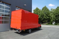 Aluminium Kofferaufbau mit Stäbchen Bindeleisten auf Iveco Daily Fahrgestell (6)
