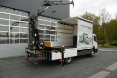 halber Planenaufbau mit Heck Ladekran von HIAB fuer den Baustoffhandel (15)