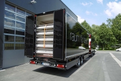 Zentralachs Anhänger mit federgestelle Heck Aufstiegstreppe für den späteren Ausbau für Road Show Zwecke (5)